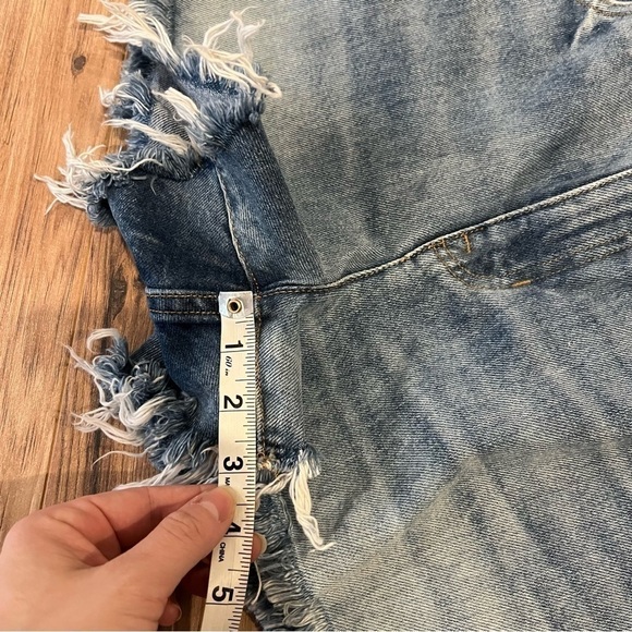 NWT J. Crew Relaxed denim short in Baxter Street wash - Picture 9 of 9